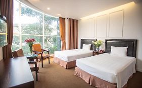 Dinh Hotel